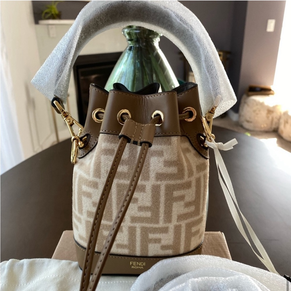 Fendi bucket bag mon tresor felt material - Picture 6 of 9